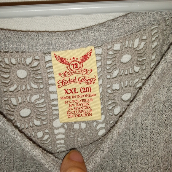 Gray XXL women's top - Picture 2 of 3